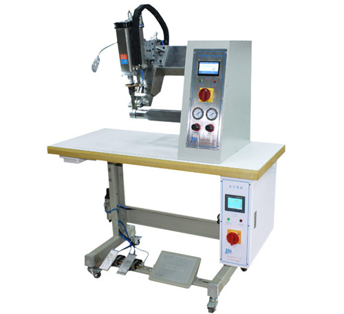 超聲波3D花邊機(jī)的特點